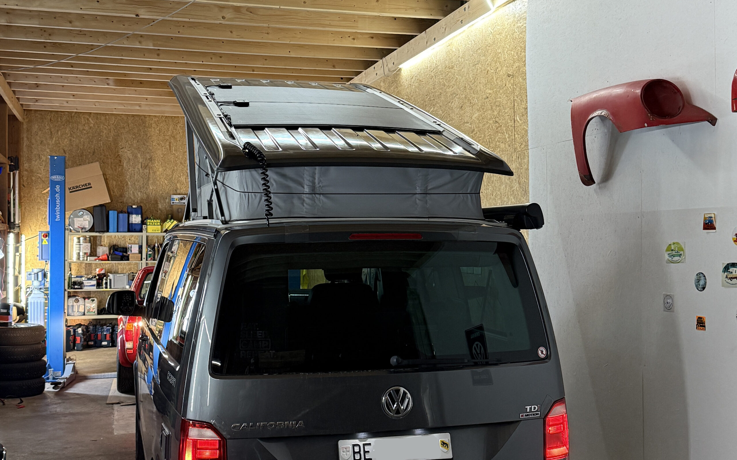 VW T6 California mit Solaranlage von Solarpeak